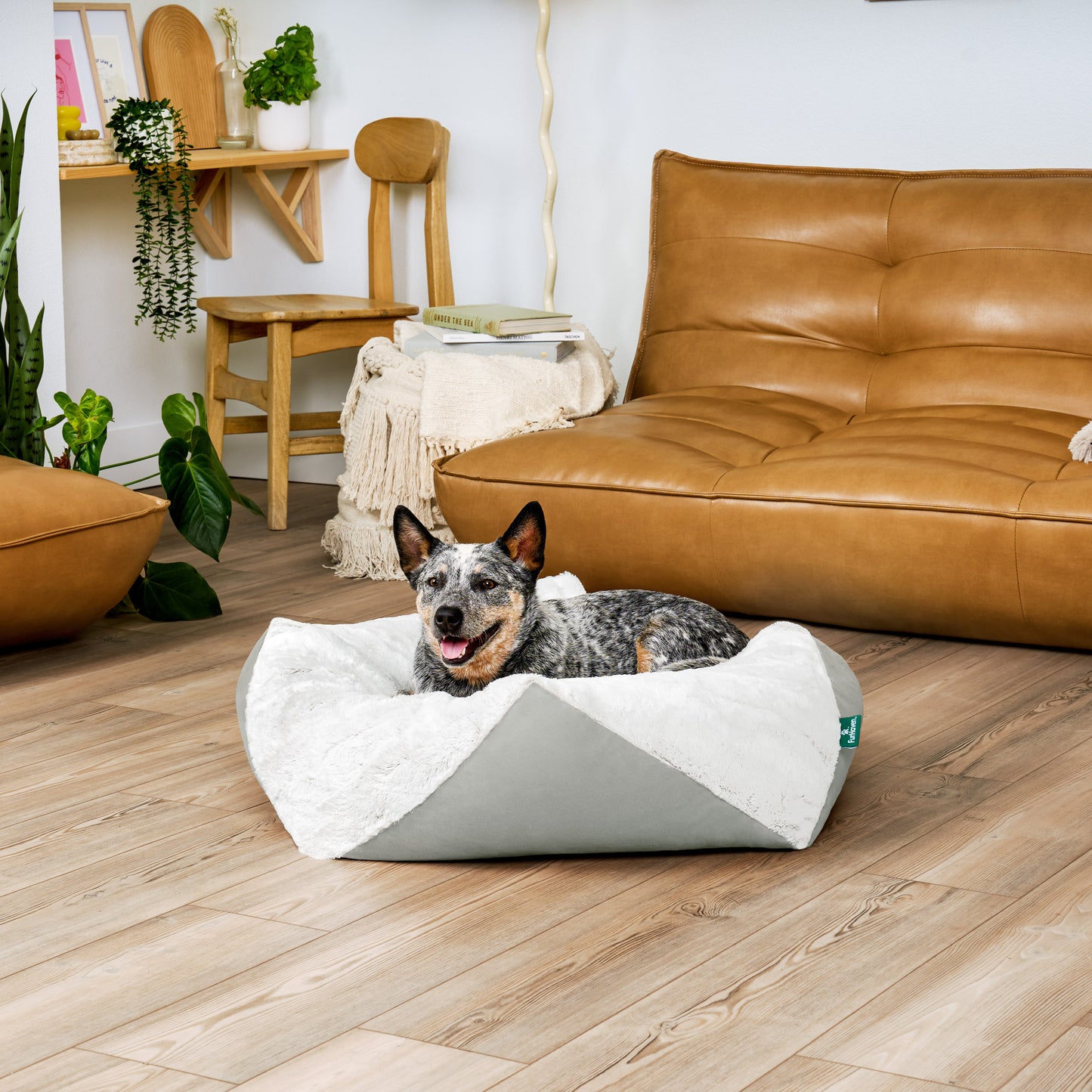 Stone-Embossed Faux Fur Pouf Pet Bed
