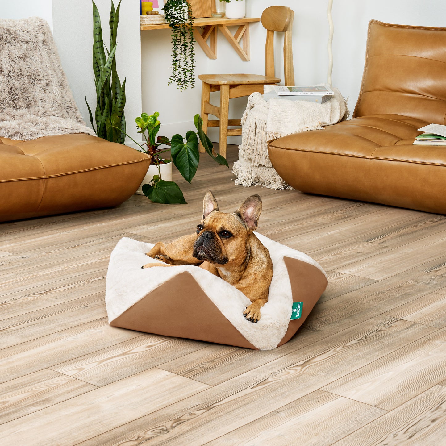 Stone-Embossed Faux Fur Pouf Pet Bed