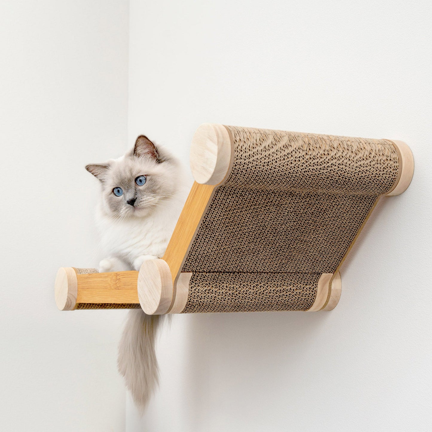 Ascentials by FurHaven Wall-Mounted Lookout Lounge Cat Shelf (26")